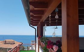 Casa Crispi 10