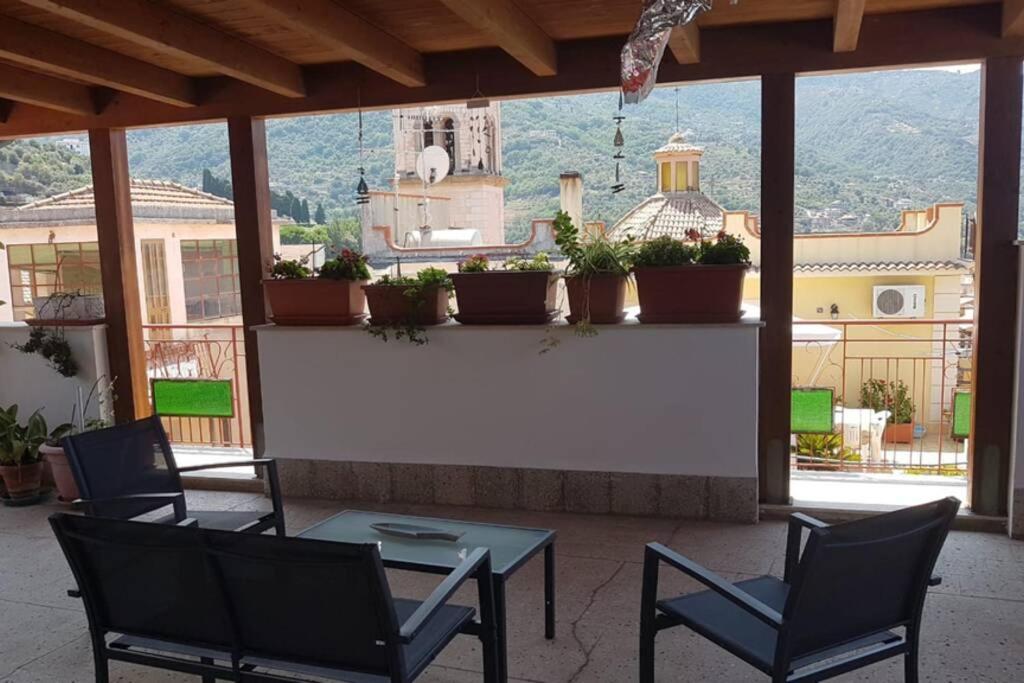 Appartamento Casa Crispi 10 Gioiosa Marea Esterno foto