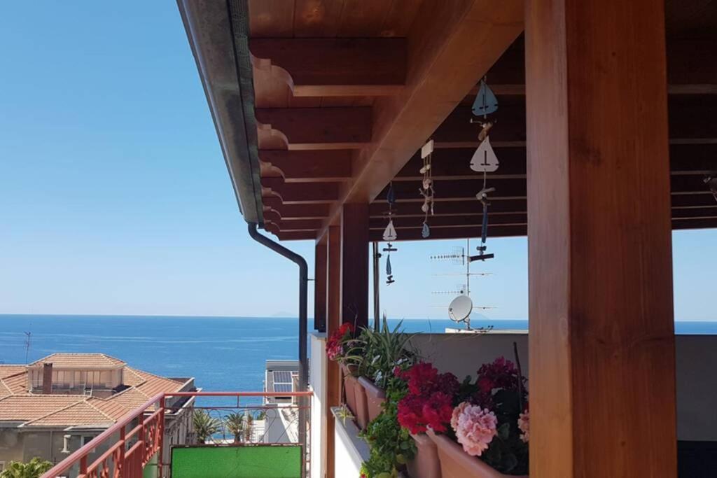 Appartamento Casa Crispi 10 Gioiosa Marea Esterno foto