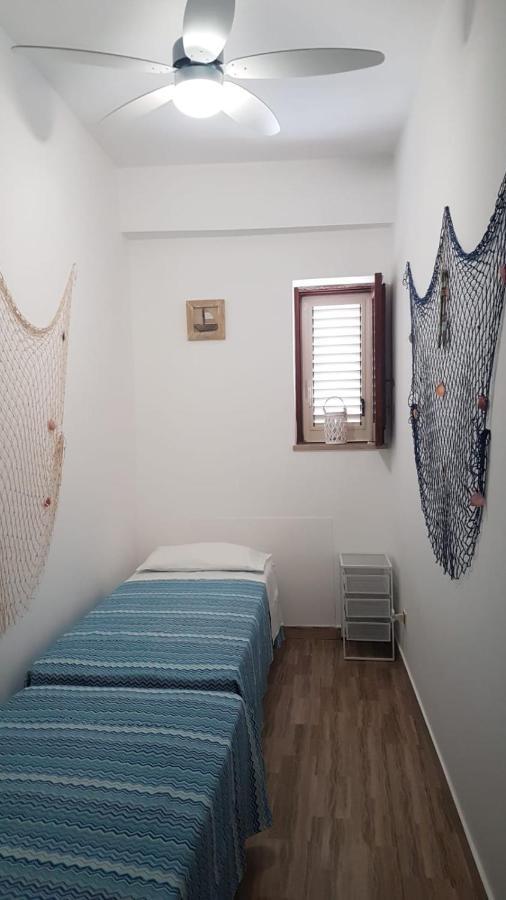 Appartamento Casa Crispi 10 Gioiosa Marea Esterno foto